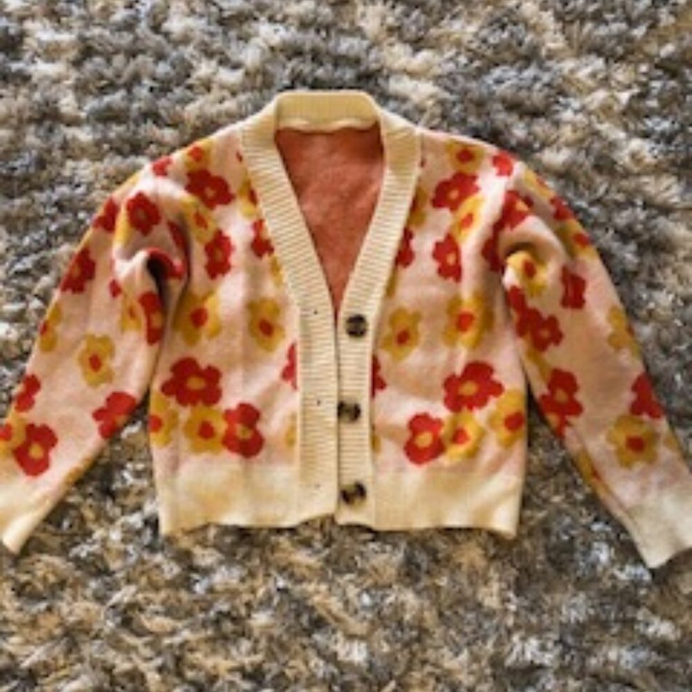 Vintage style Flower Power sweater